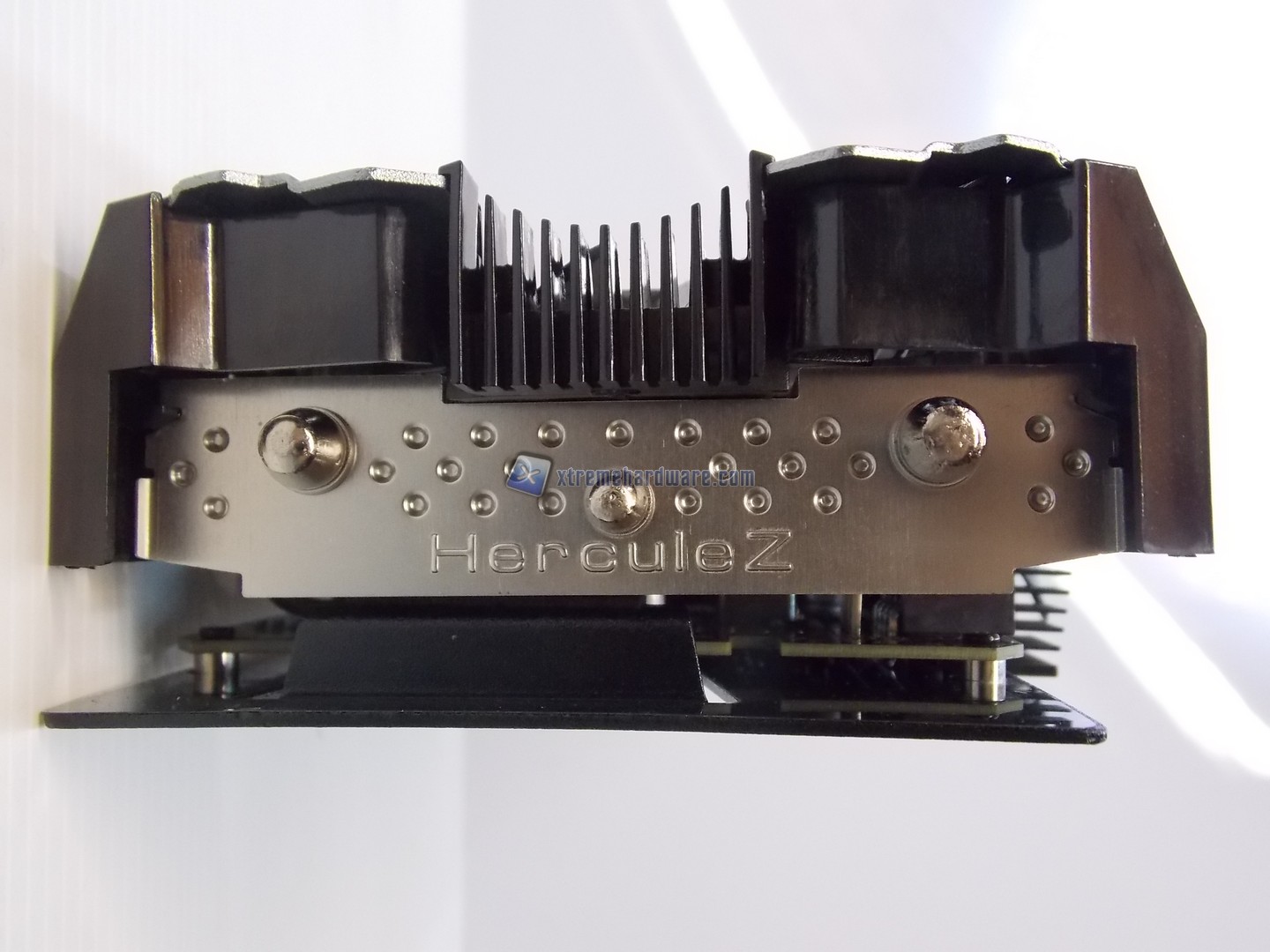 1070 Ichill X4 00019